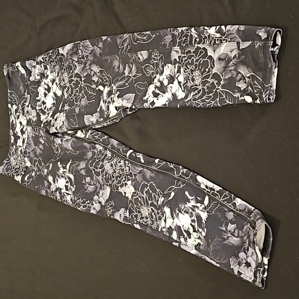 Womens Flower Tights/Leggings with Pockets!
